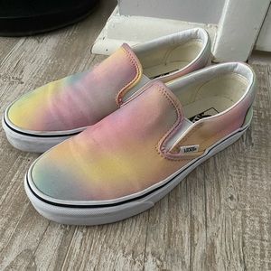 vans aura shift slip-on